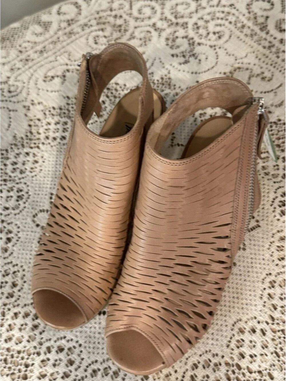 New Paul Green Tianna Tan Leather Peeptoe Bootie Perforated Lattice Shoe US 4.5